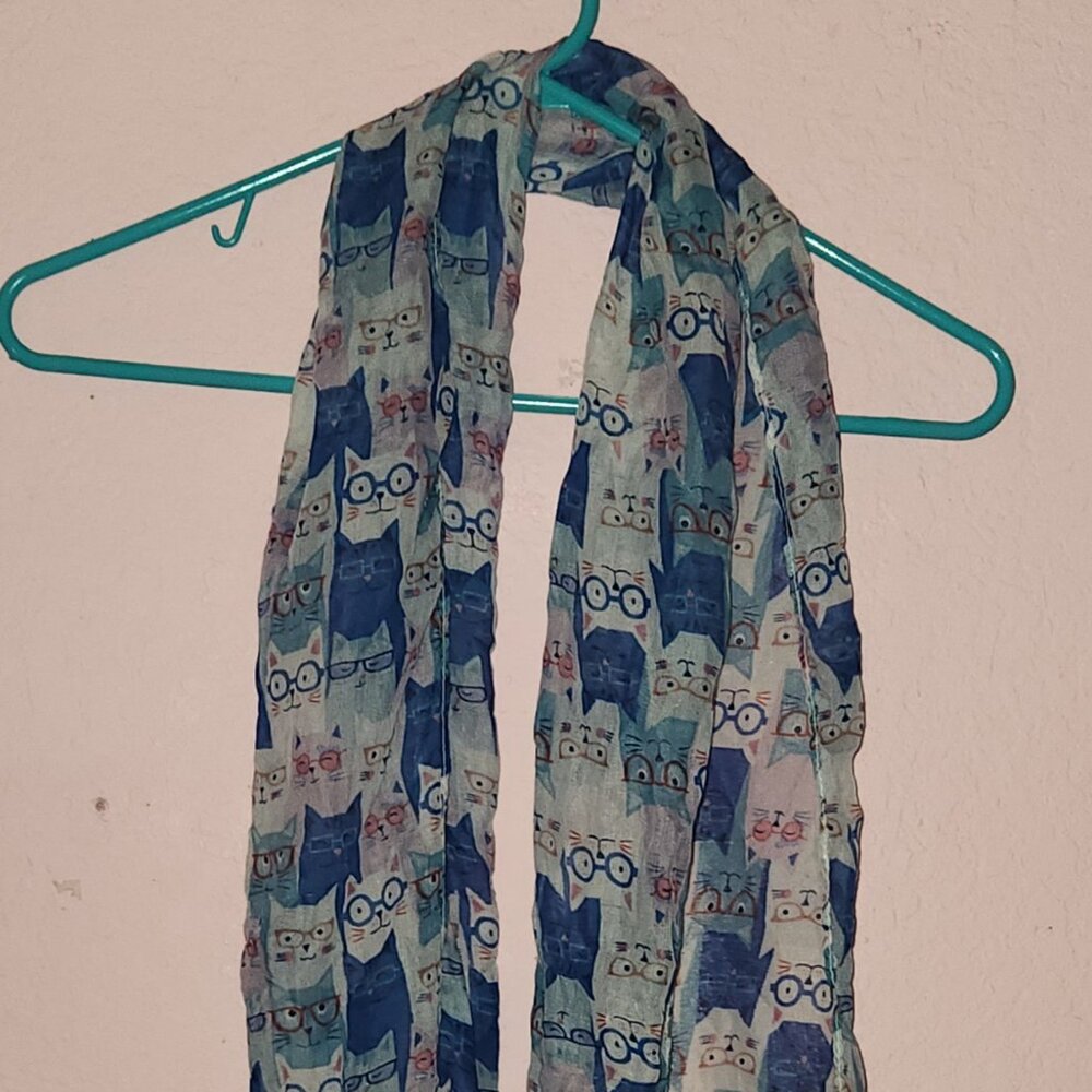 Scarf with Cats